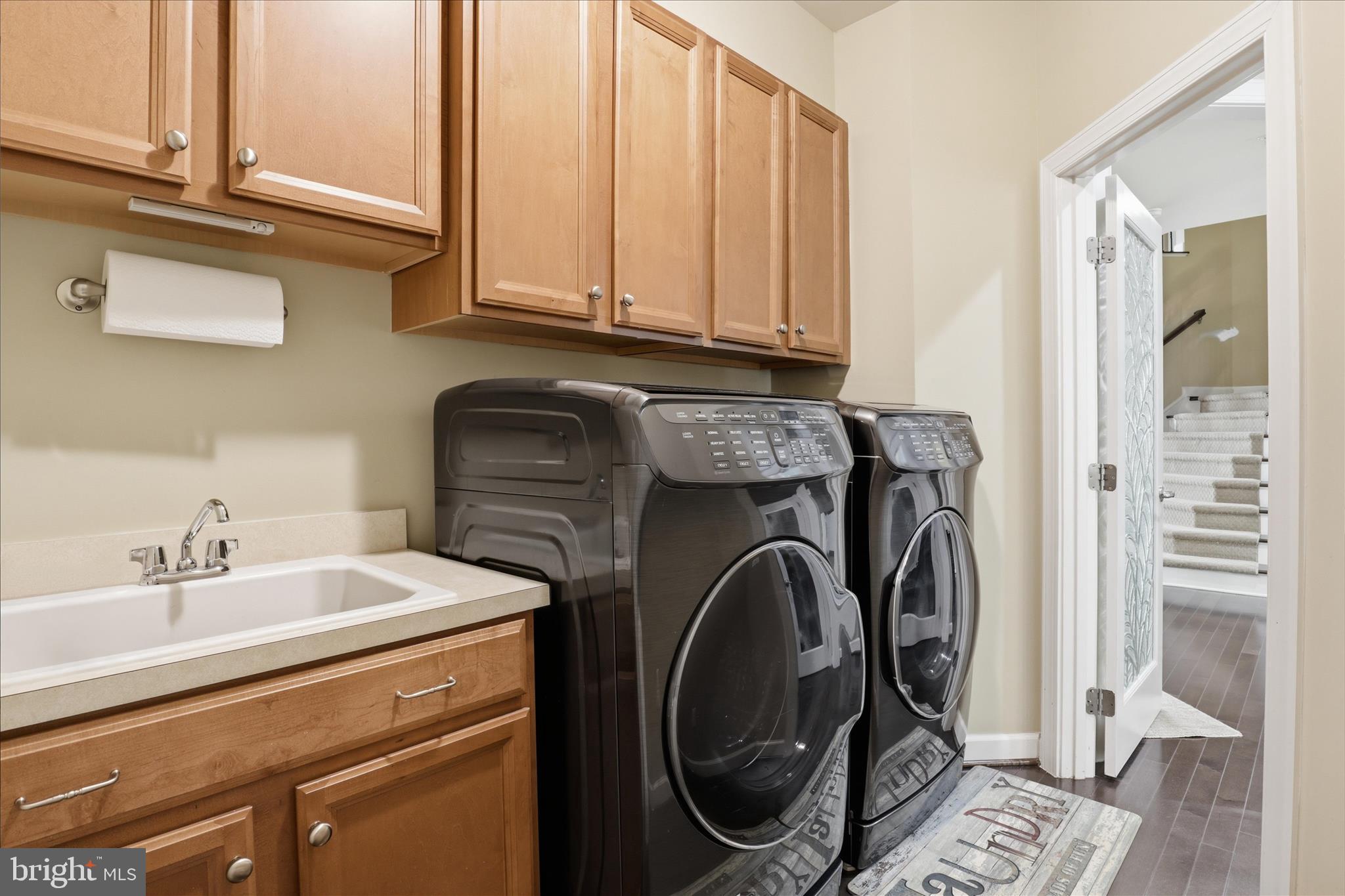 OAK CREEK - Residential