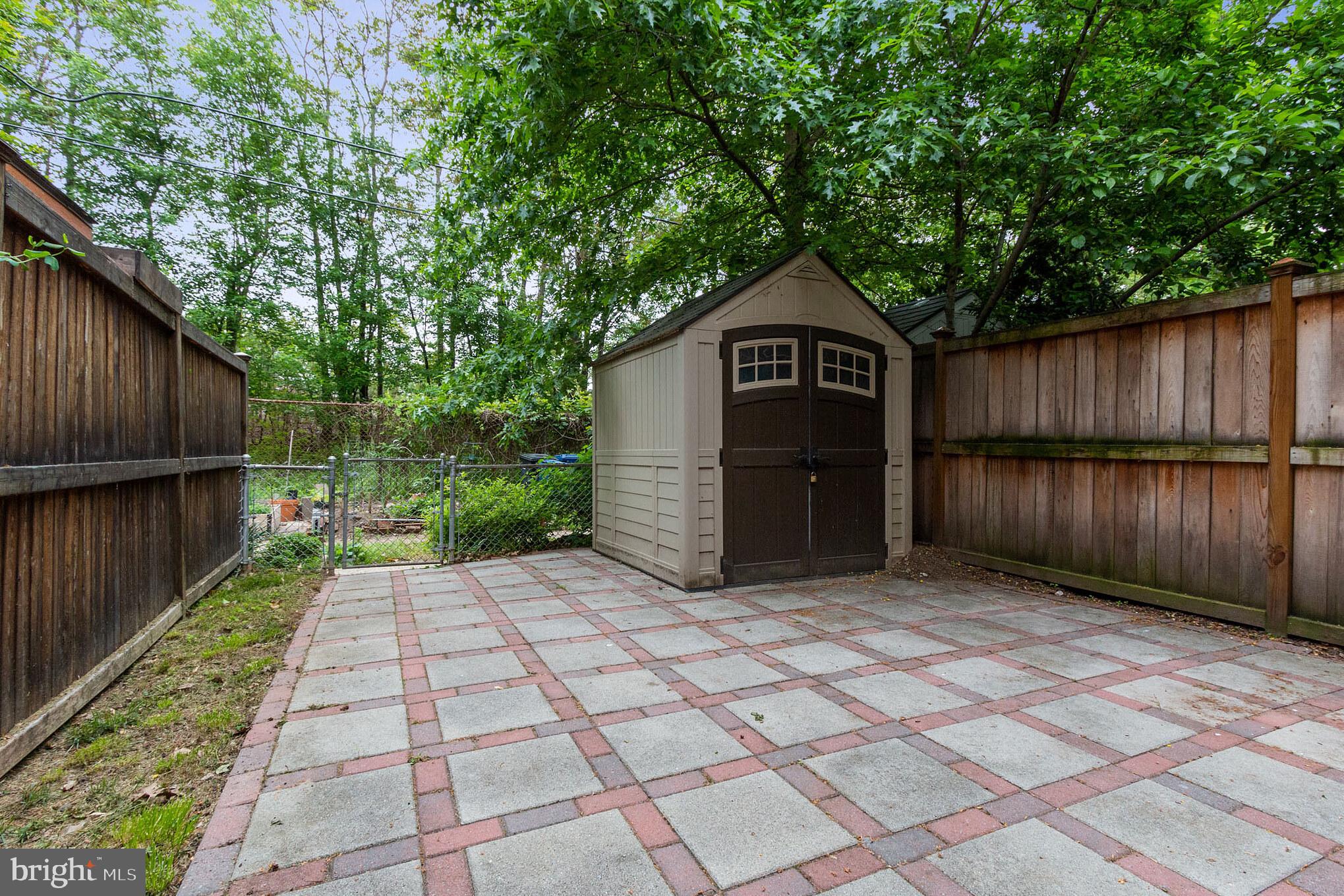 ROSEMONT - Residential Lease