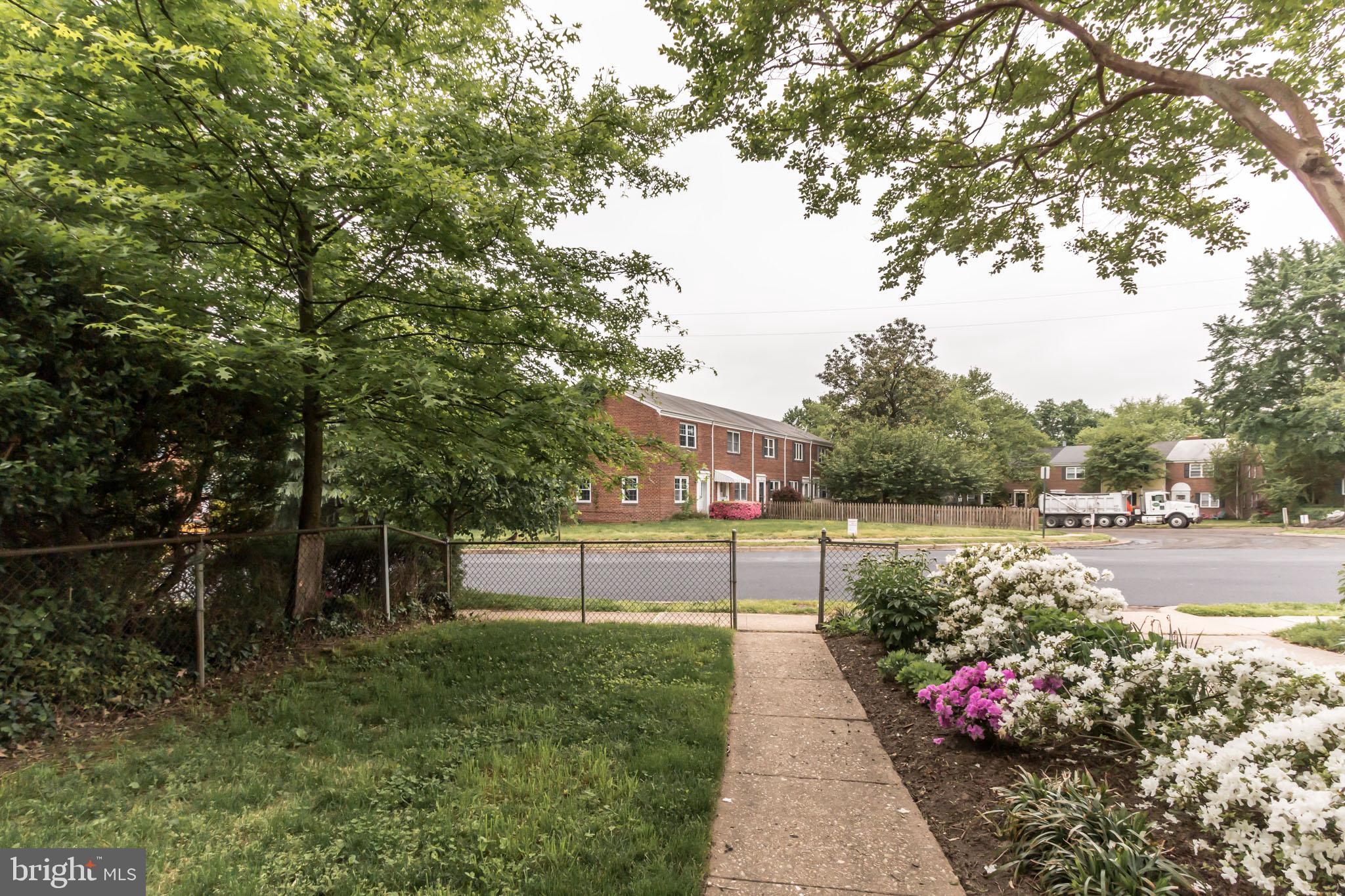 ROSEMONT - Residential Lease