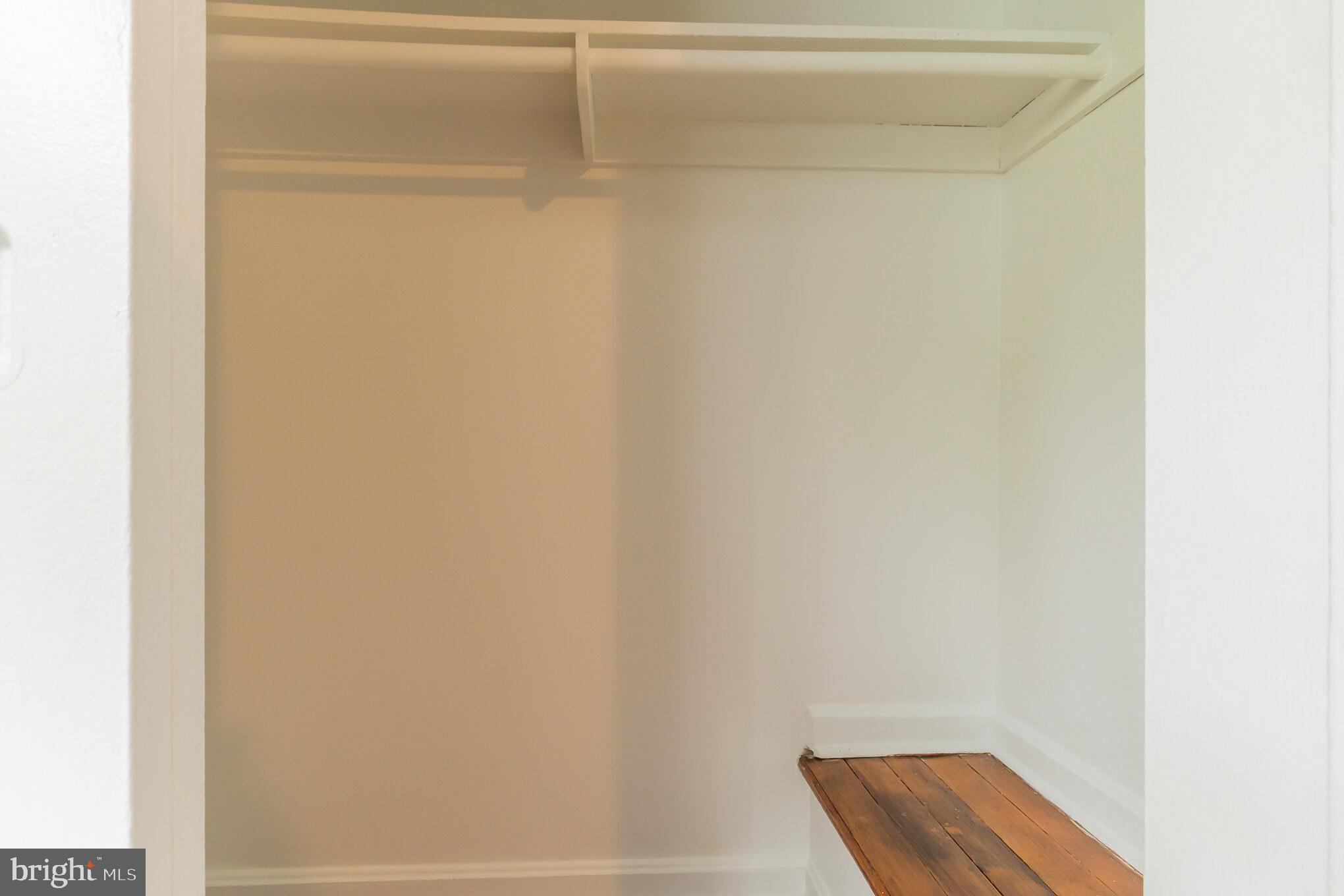 ROSEMONT - Residential Lease