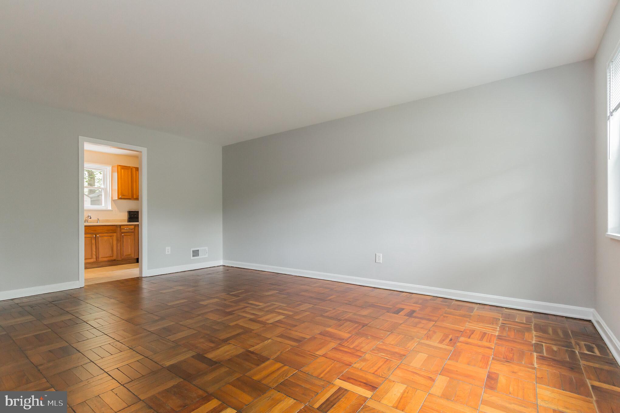 ROSEMONT - Residential Lease