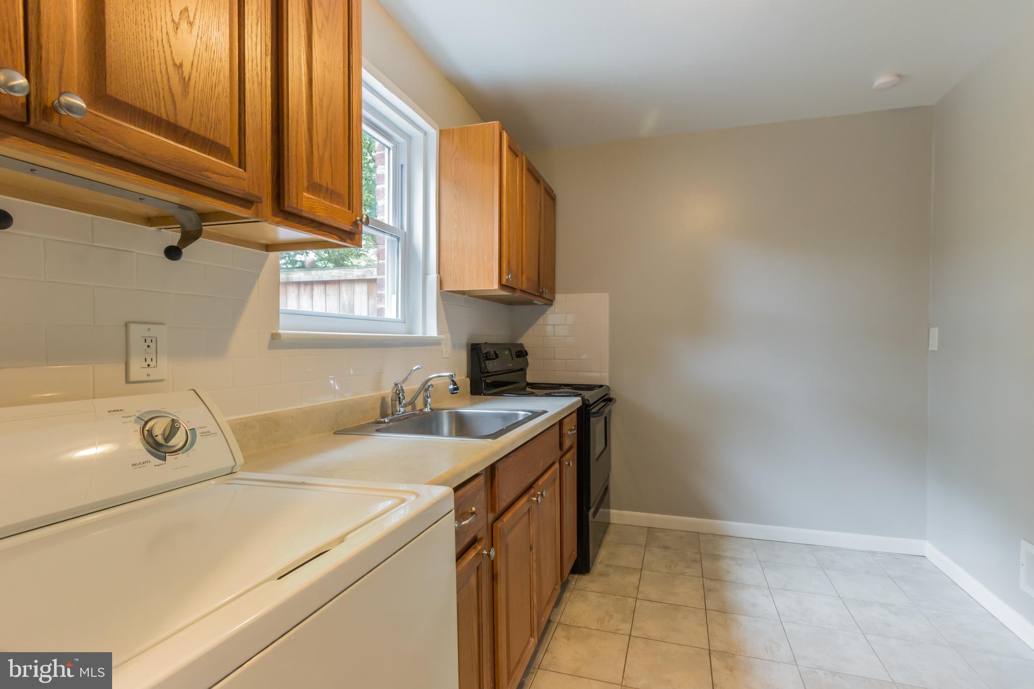 ROSEMONT - Residential Lease