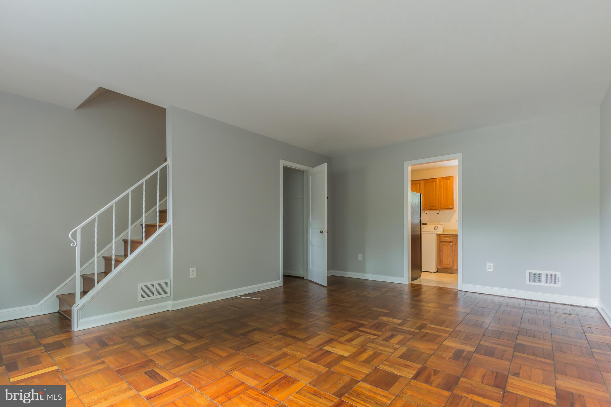 ROSEMONT - Residential Lease