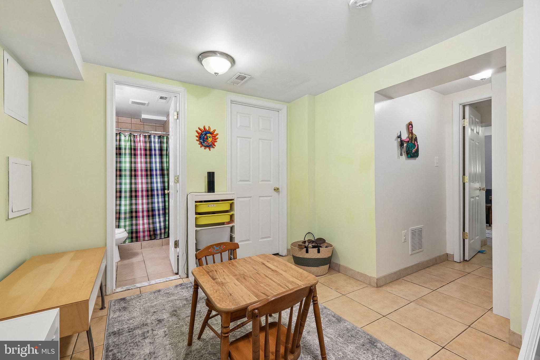 THOUSAND OAKS - Residential