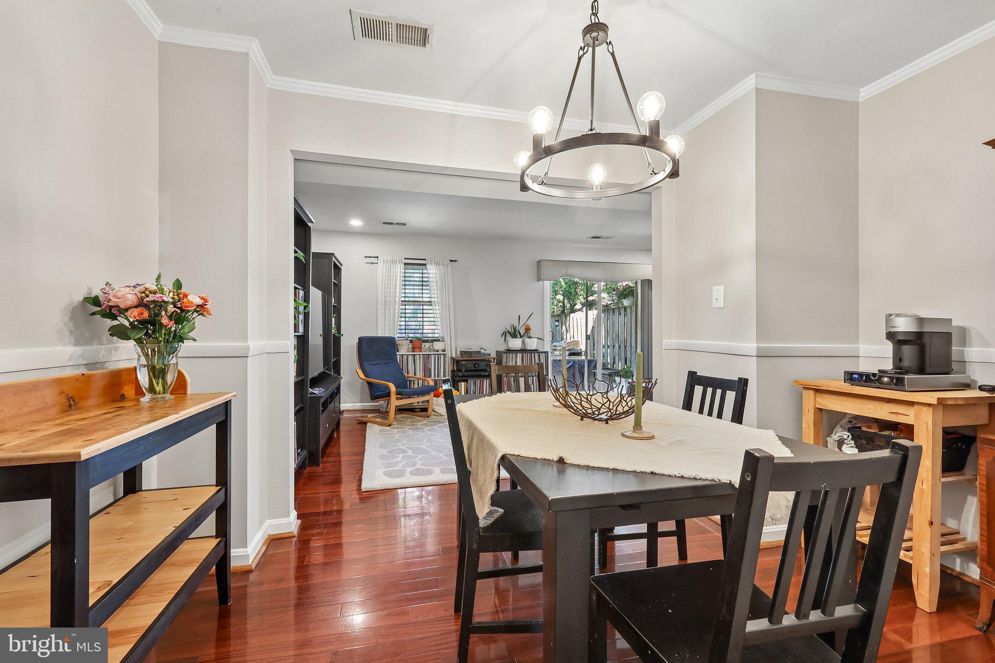 THOUSAND OAKS - Residential
