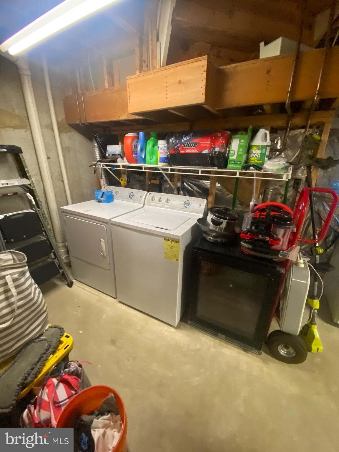 RIVERSIDE VILLAGES - Residential Lease