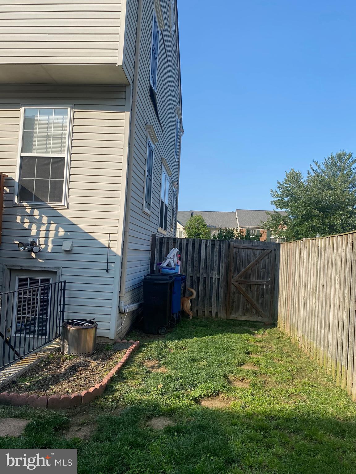 RIVERSIDE VILLAGES - Residential Lease