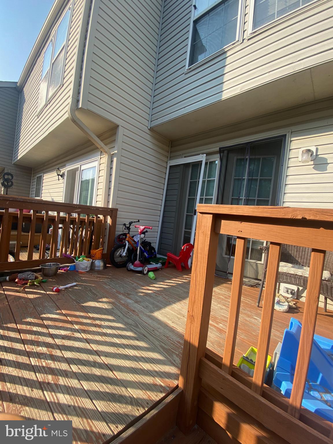 RIVERSIDE VILLAGES - Residential Lease