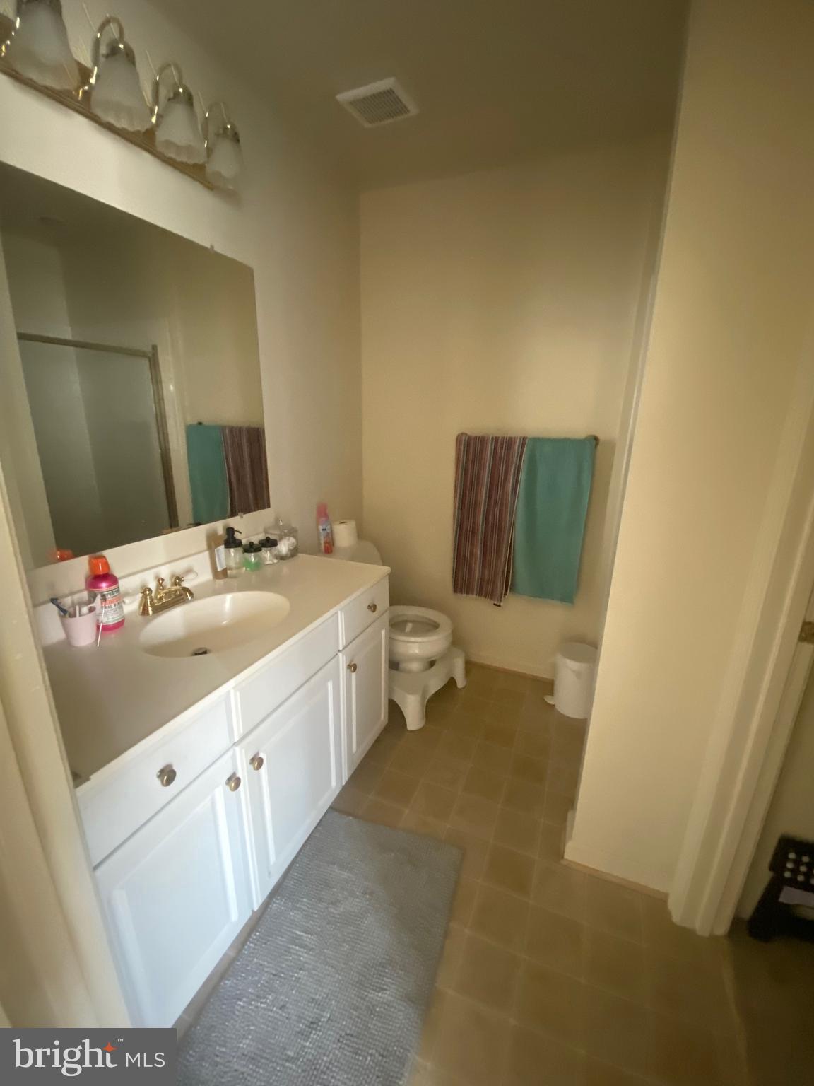 RIVERSIDE VILLAGES - Residential Lease