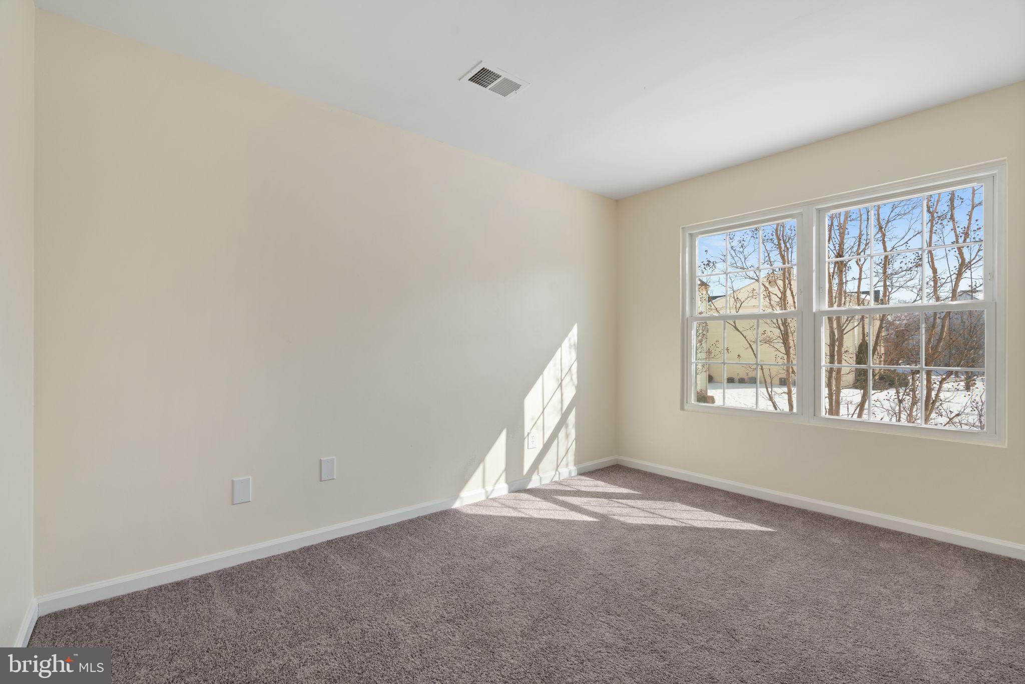 STRATFORD CONDOS - Residential