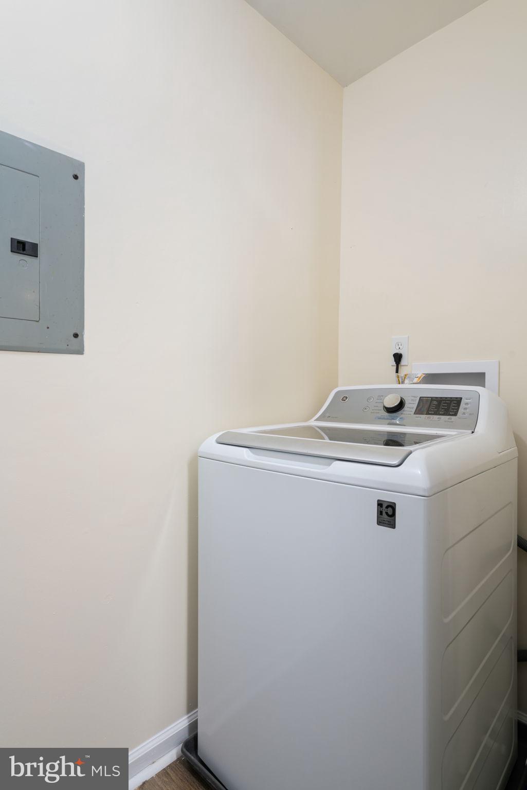 STRATFORD CONDOS - Residential