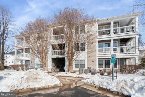 Photo of 8087 Lacy Drive #204, MANASSAS, VA 20109 (MLS # VAPW2111688)