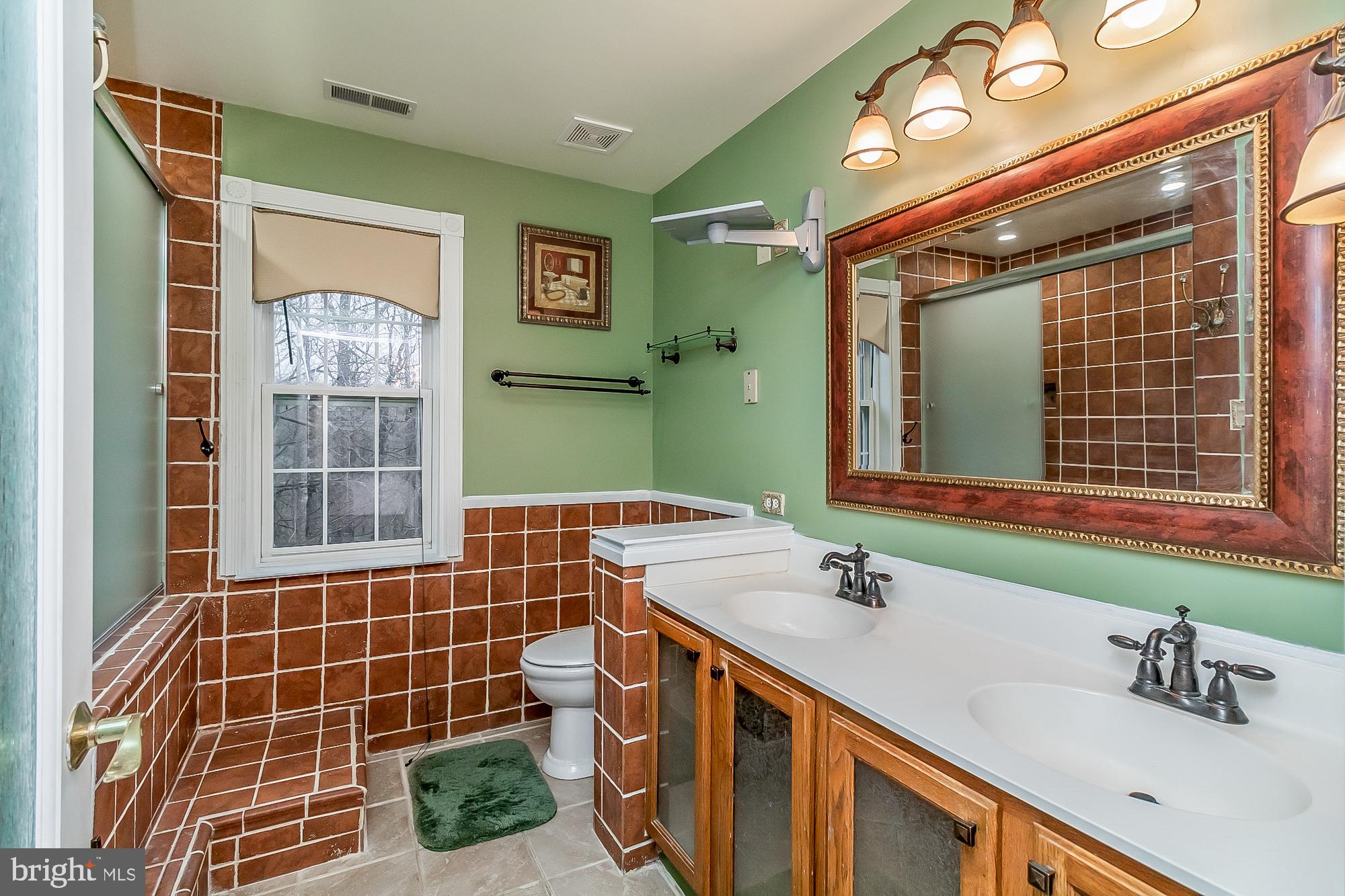 VILLAGE OF BYNUM RUN - Residential