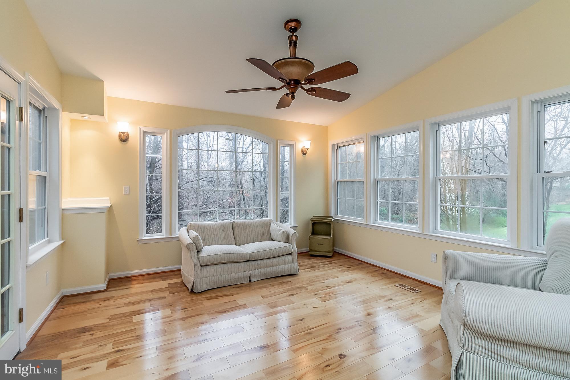 VILLAGE OF BYNUM RUN - Residential