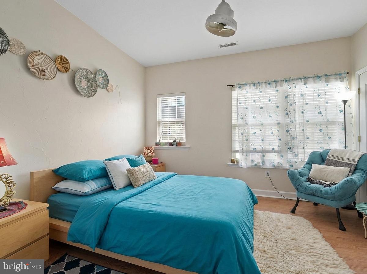 RUSSETT - Residential