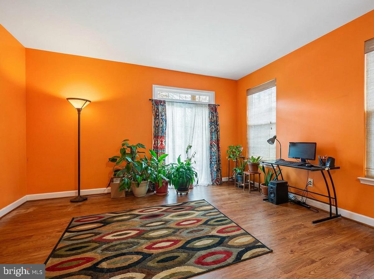 RUSSETT - Residential