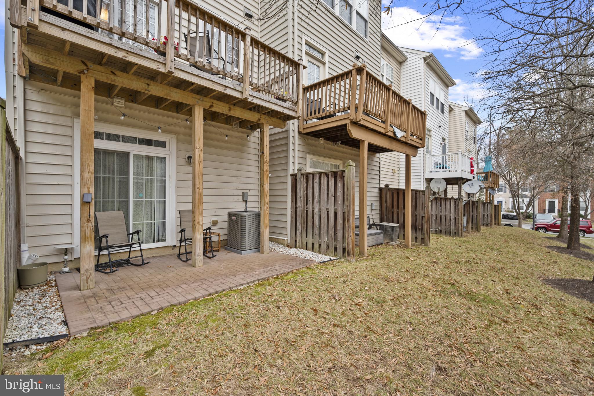 RUSSETT - Residential