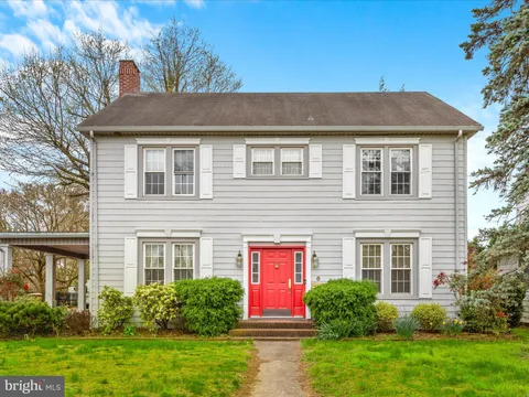 6 W Clarke Avenue, Milford, DE MLS: DESU2083450