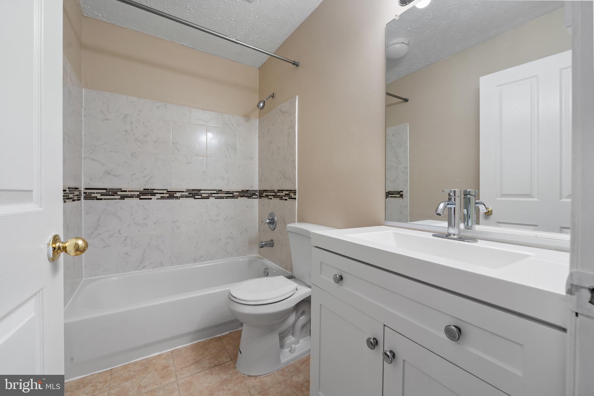 QUAIL RUN SOUTH - Residential Lease