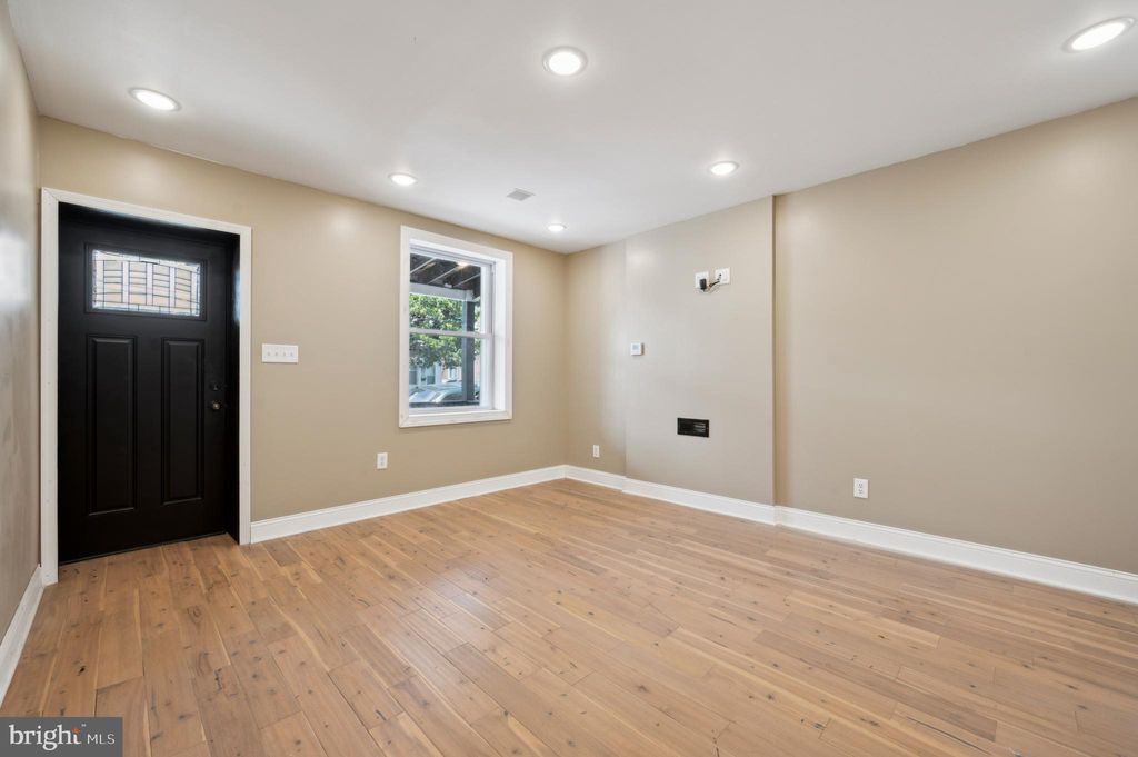 Photo of 426 Chestnut Street, DARBY, PA 19023 (MLS # PADE2107998)