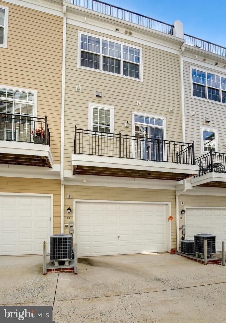 TOWSON GREEN - Residential Lease