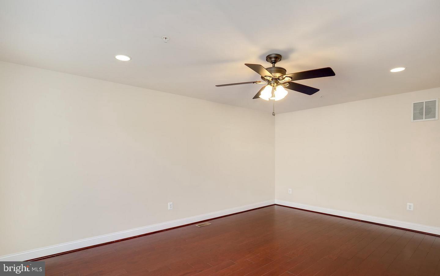 TOWSON GREEN - Residential Lease