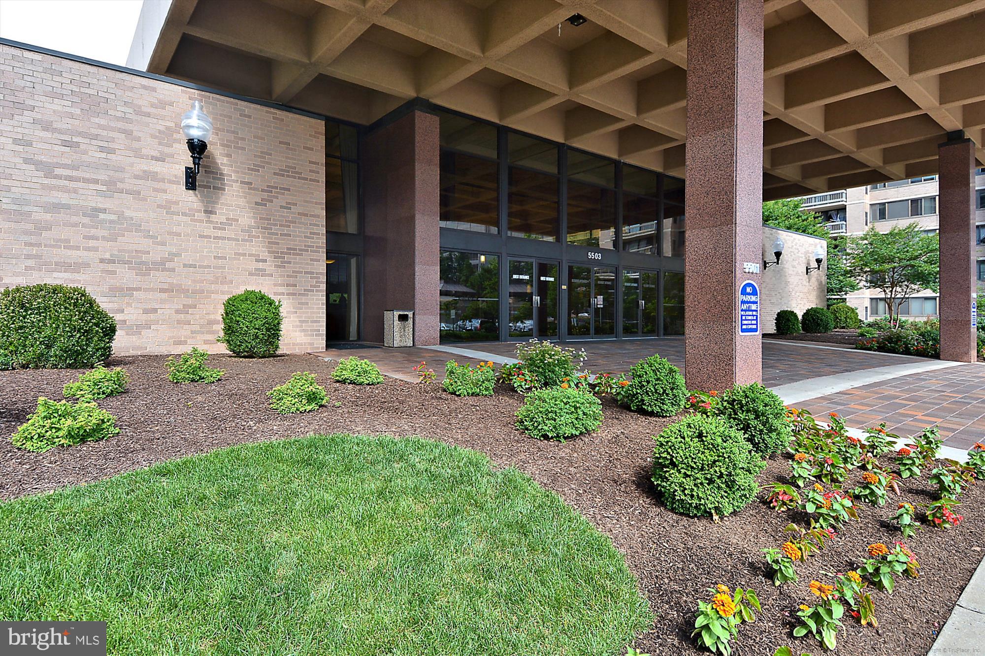 SKYLINE SQUARE CONDO - Residential