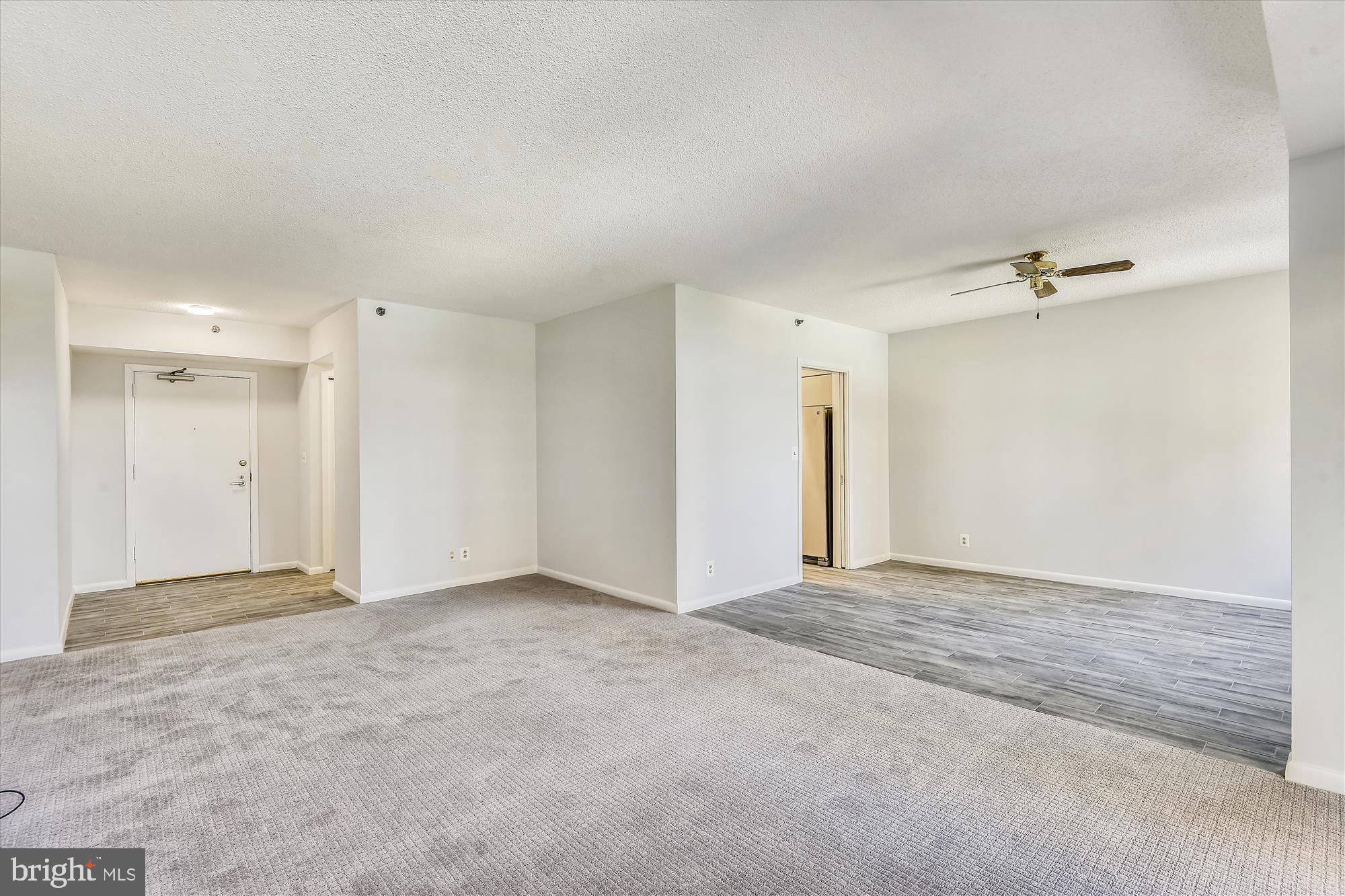 SKYLINE SQUARE CONDO - Residential