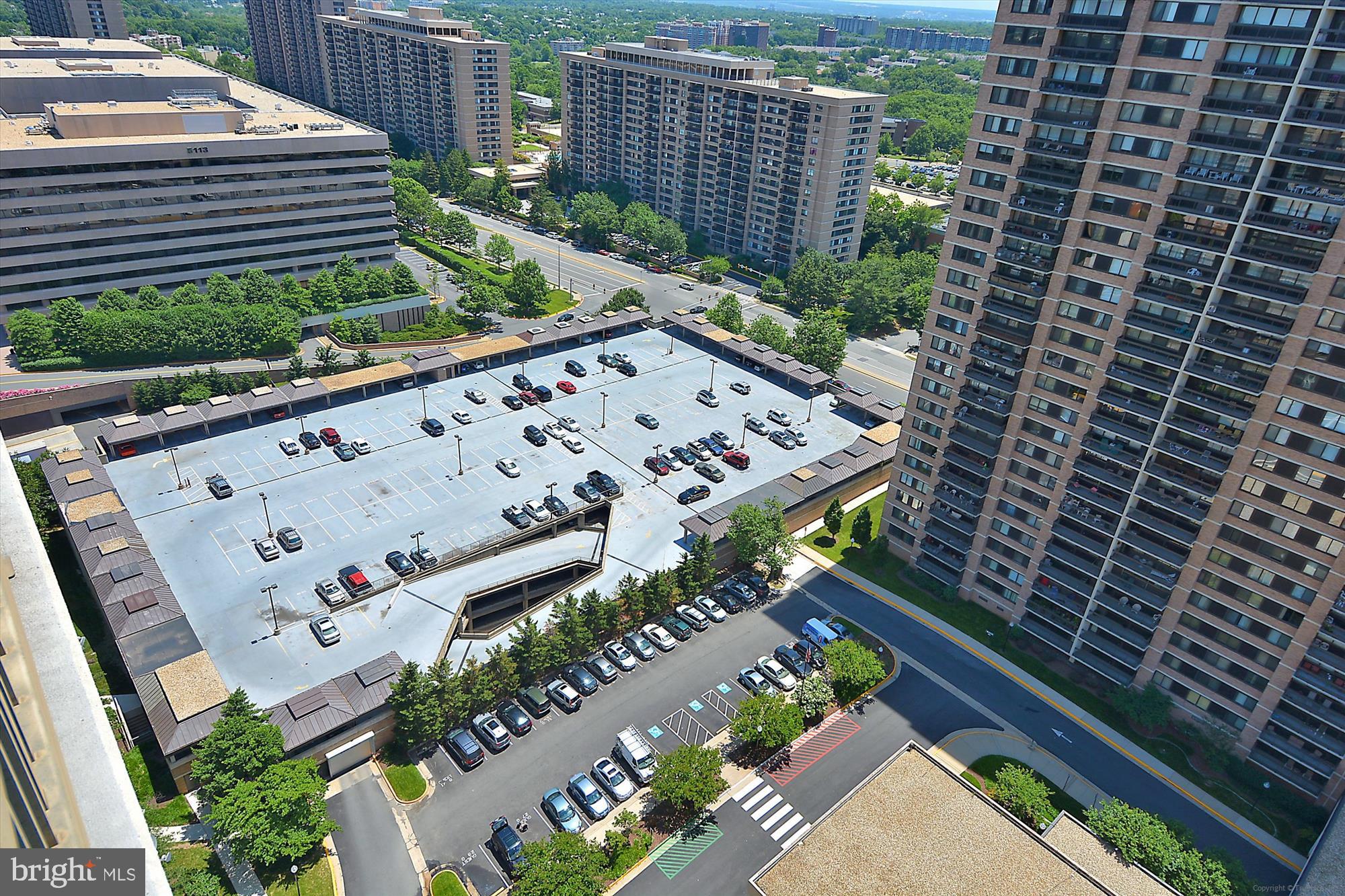 SKYLINE SQUARE CONDO - Residential