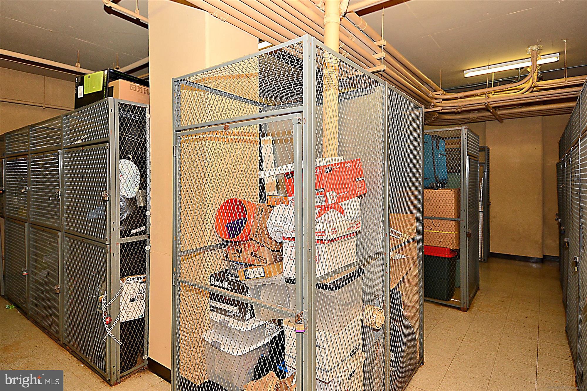 SKYLINE SQUARE CONDO - Residential