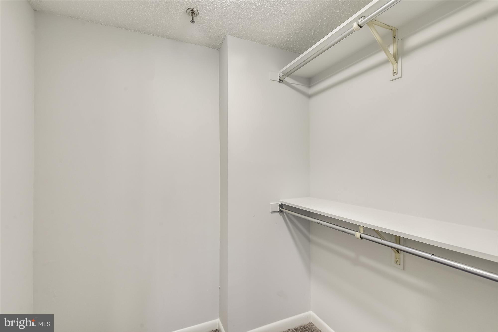 SKYLINE SQUARE CONDO - Residential