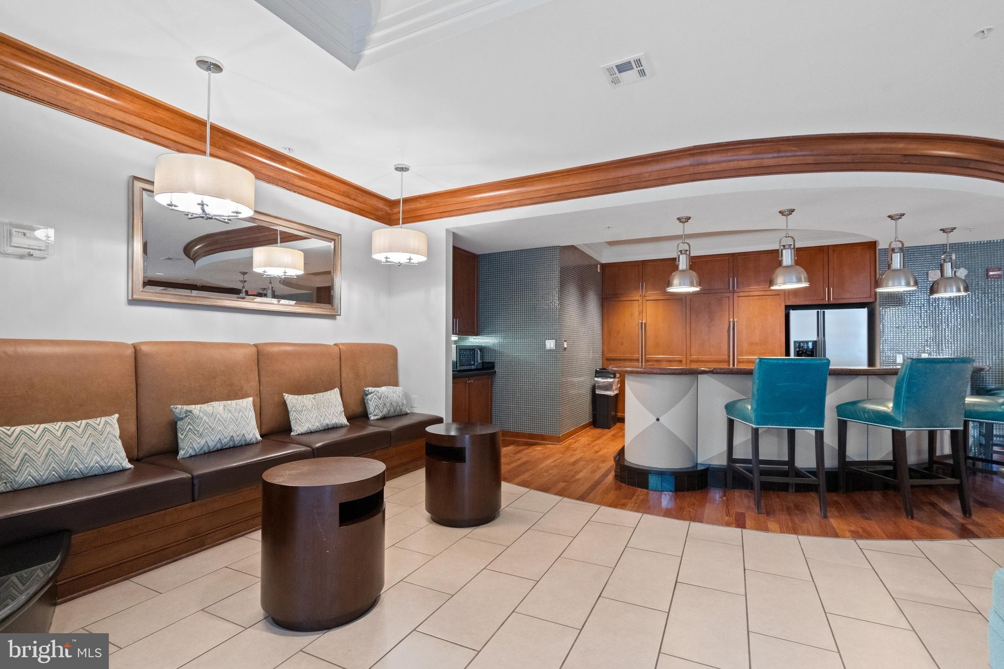 SAVOY AT RESTON TOWN CENTER - Residential