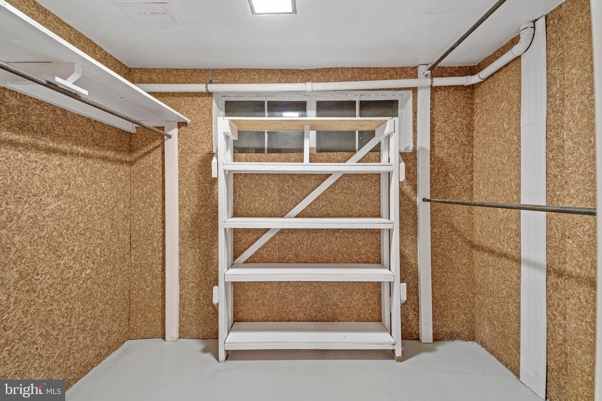 RIDGE VIEW ESTATES - Residential