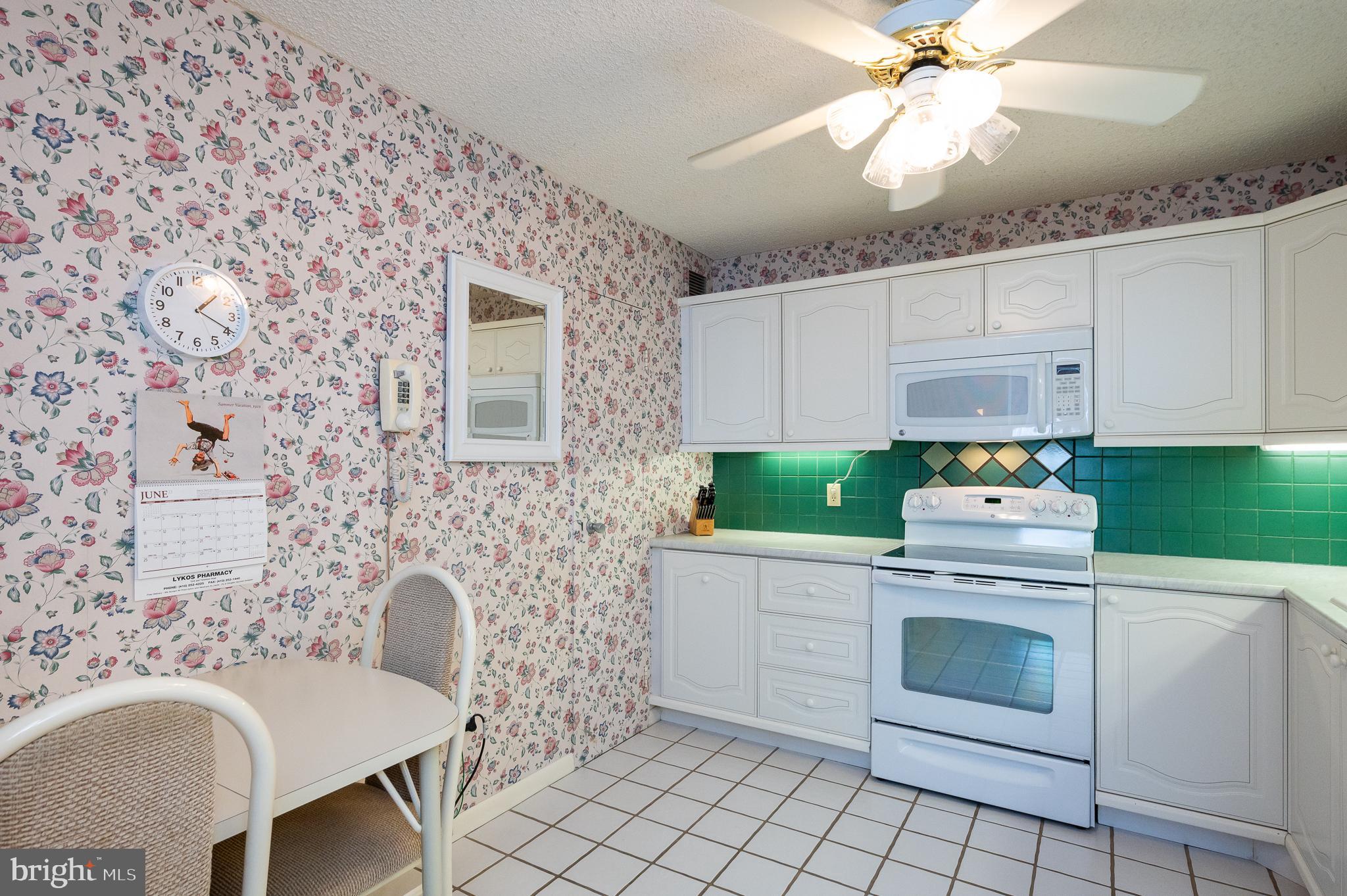 RIDGELY TOWSON CENTER - Residential