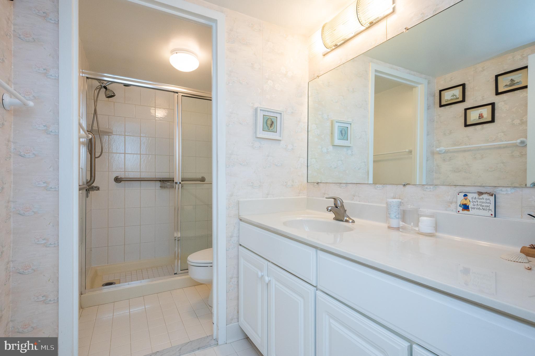 RIDGELY TOWSON CENTER - Residential