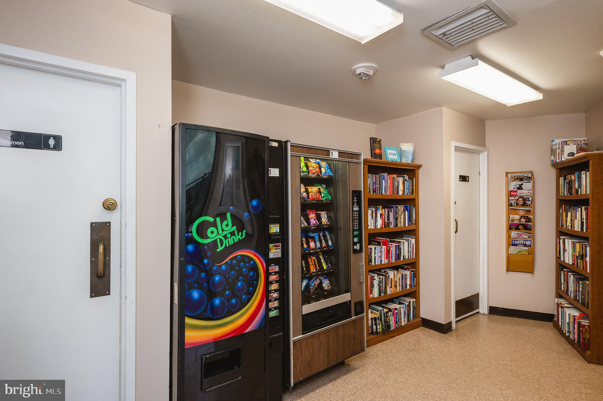 RIDGELY TOWSON CENTER - Residential