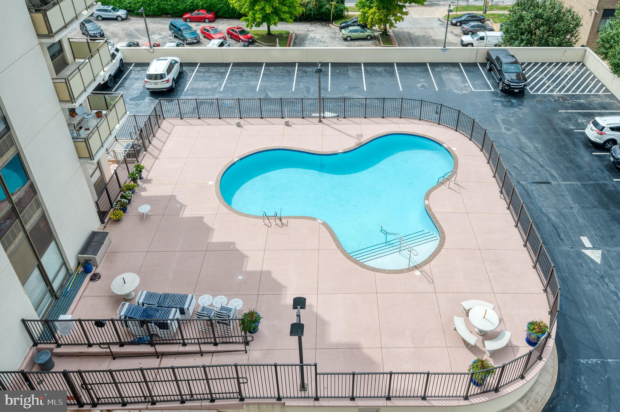 RIDGELY TOWSON CENTER - Residential