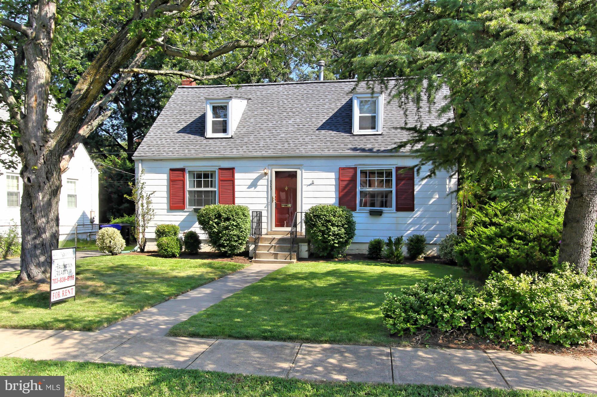 ADDISON HEIGHTS - Residential Lease