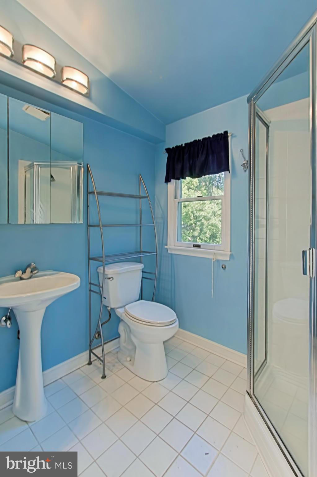 ADDISON HEIGHTS - Residential Lease