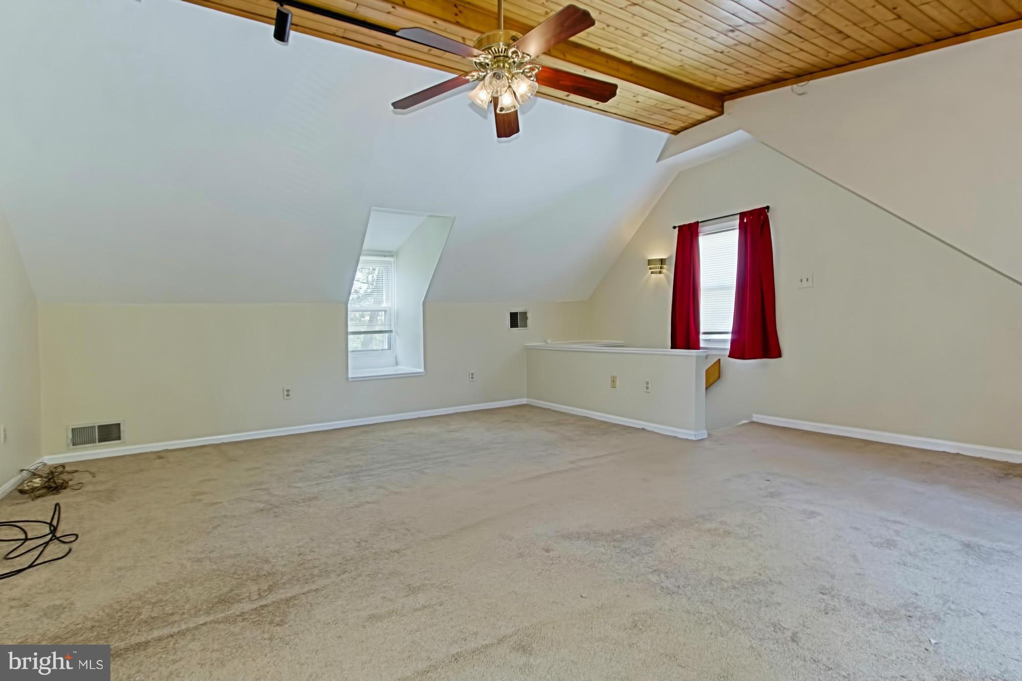 ADDISON HEIGHTS - Residential Lease