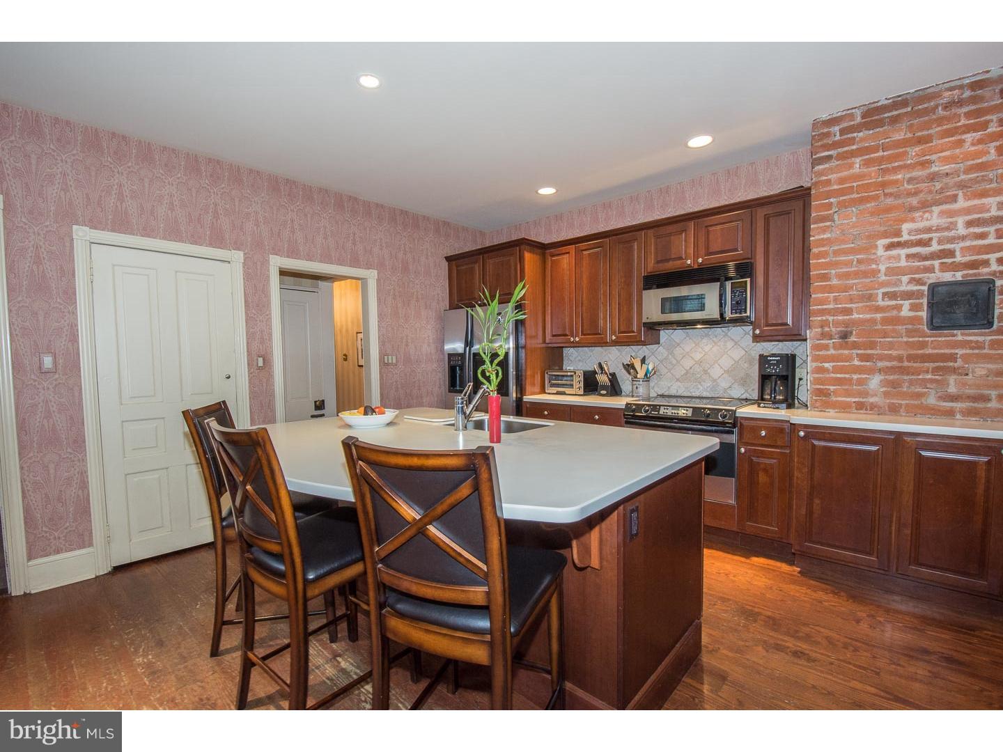 SOUTH WAYNE - Residential