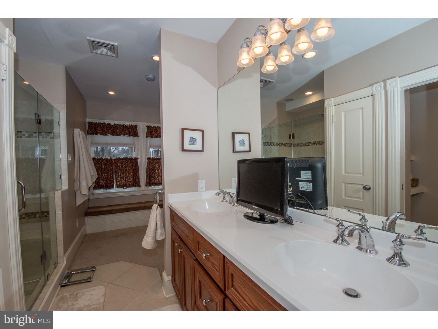 SOUTH WAYNE - Residential