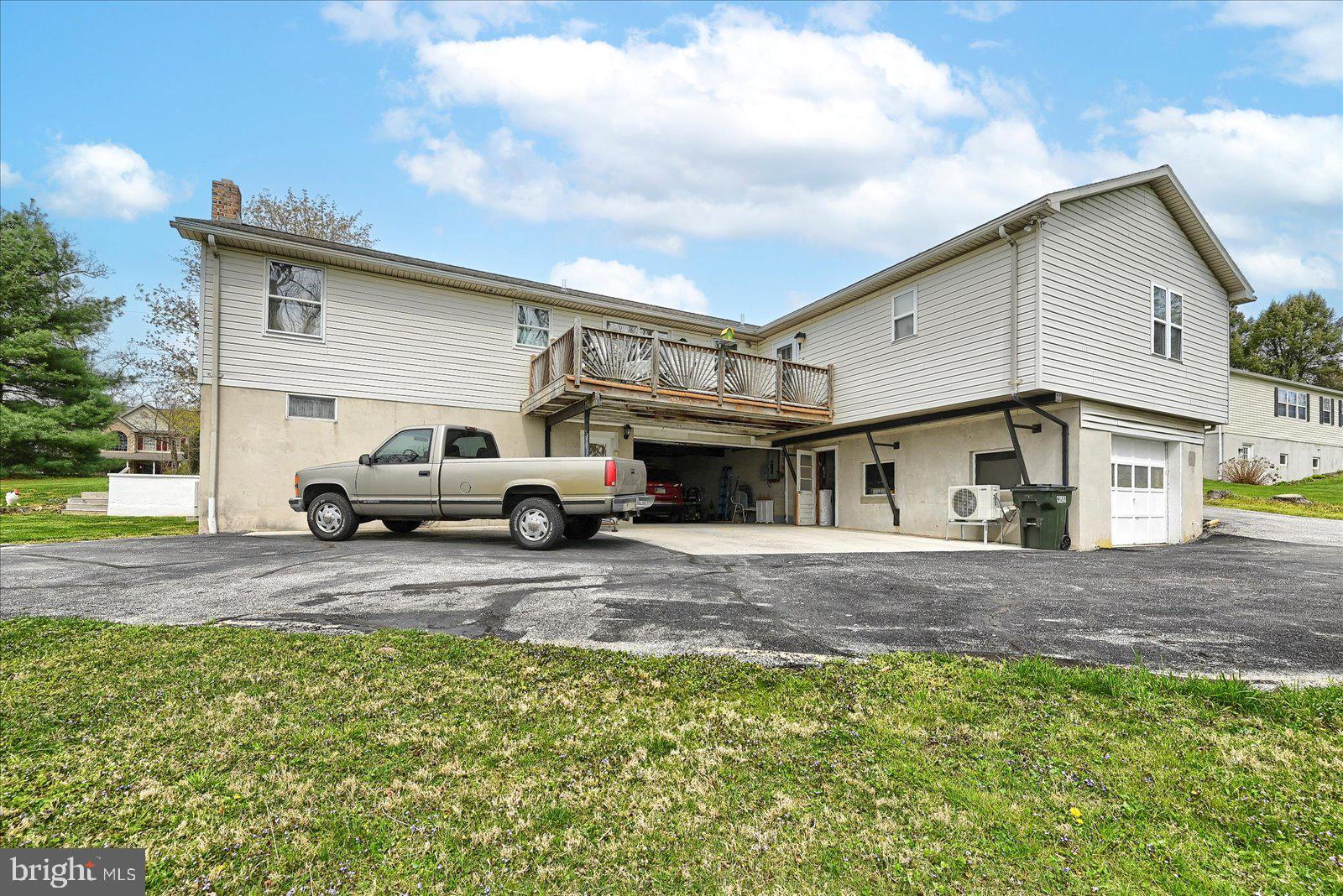 SPRING GROVE - Residential