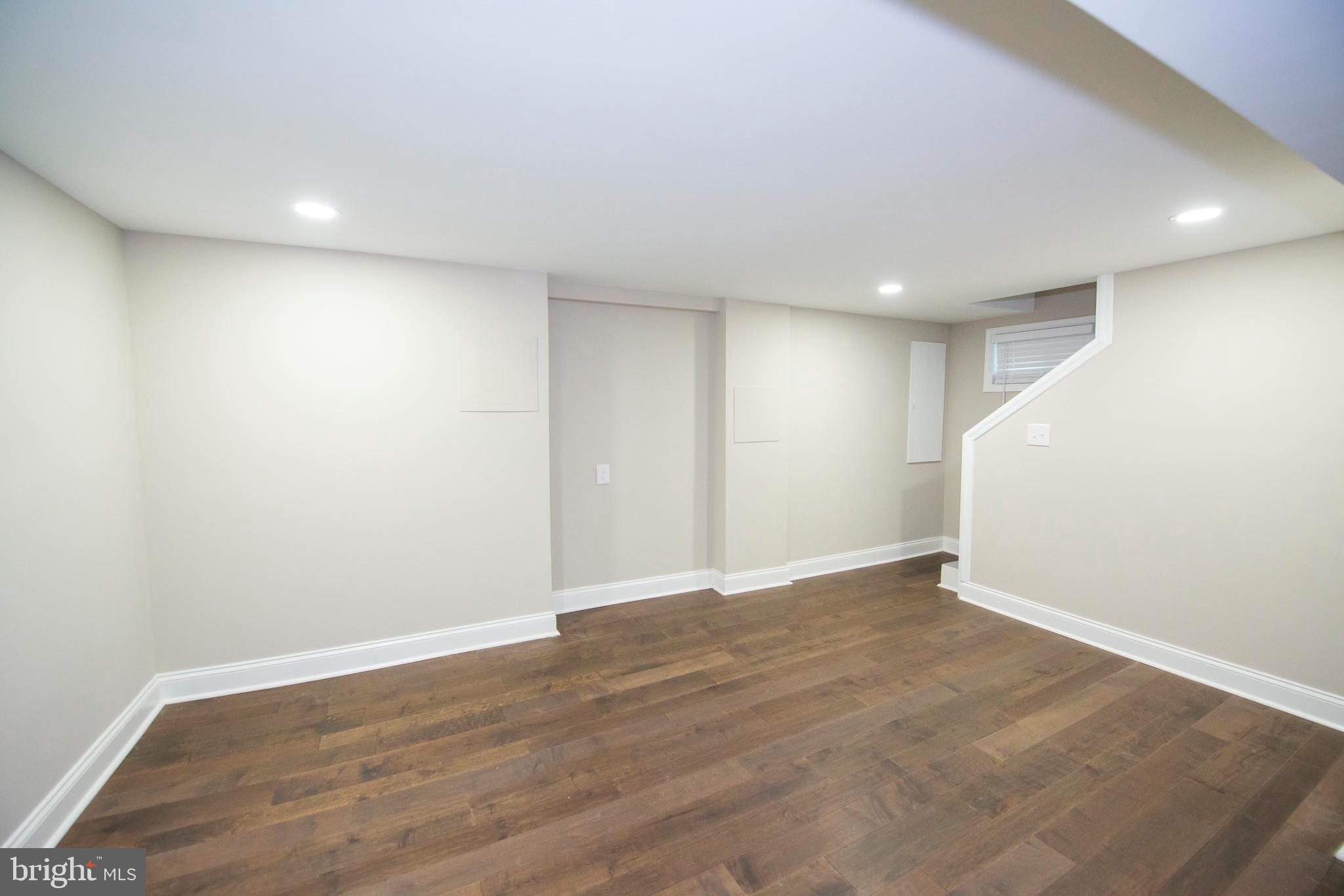 WOODLAWN - Residential