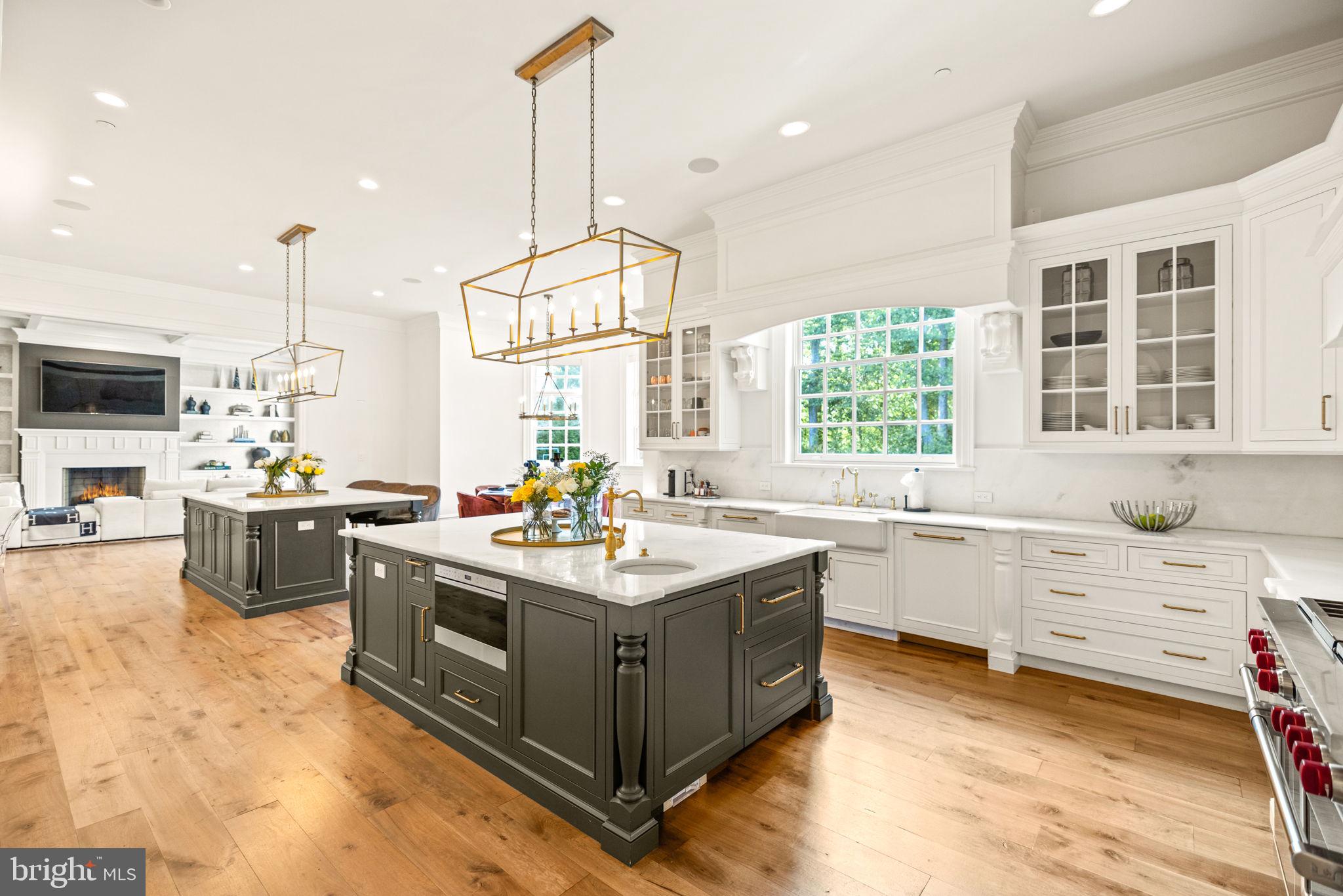 POTOMAC VILLAGE - Residential