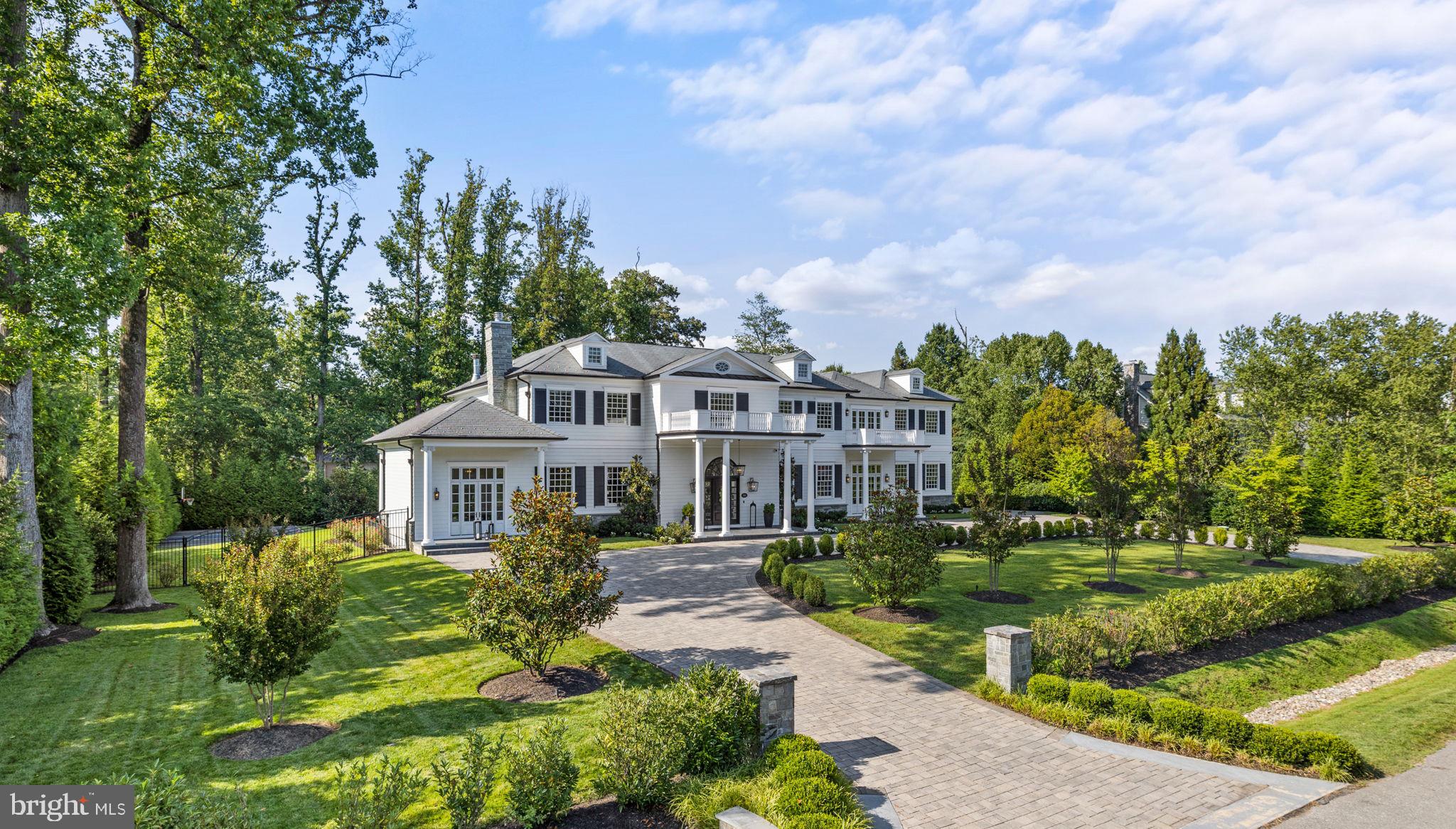 POTOMAC VILLAGE - Residential