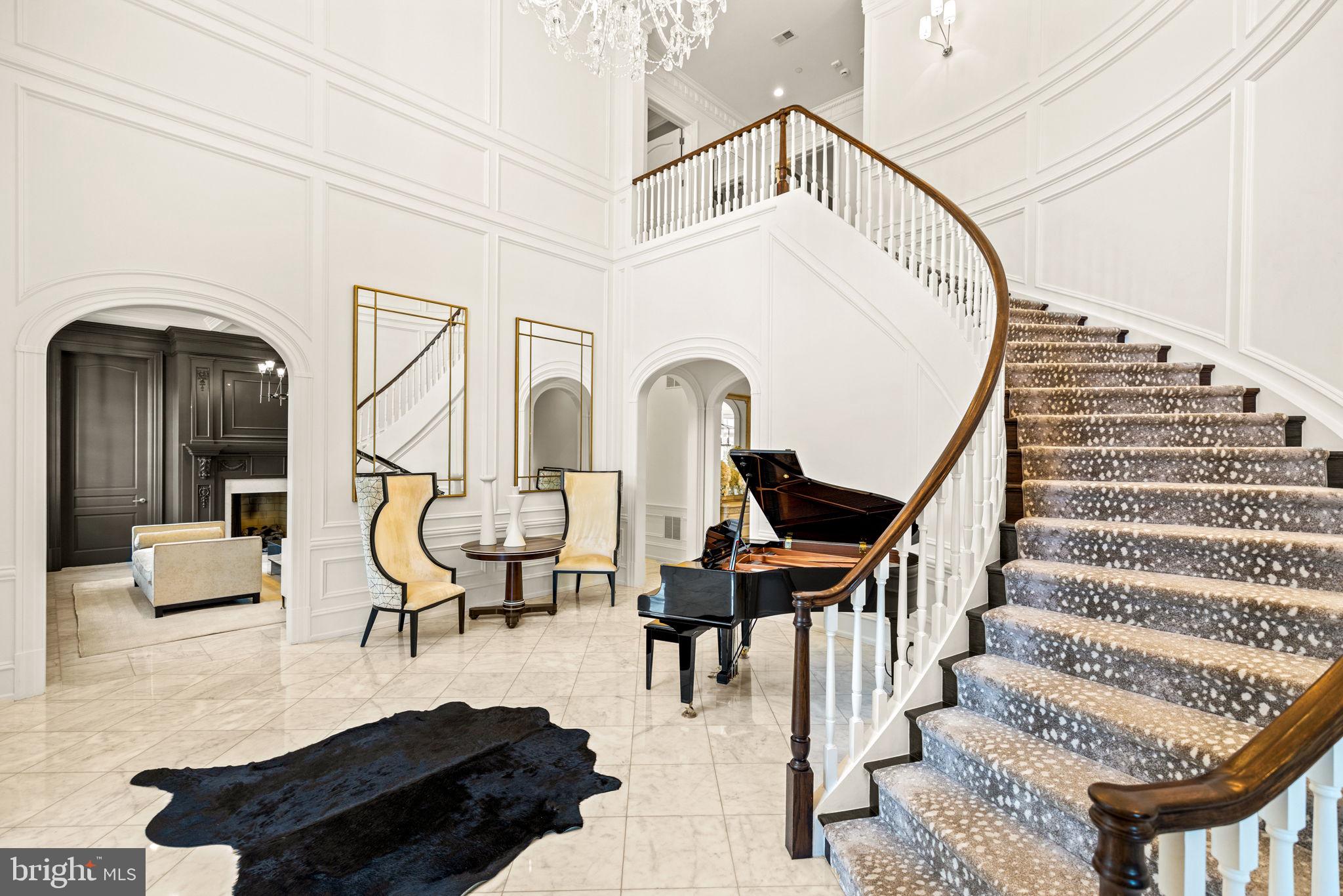 POTOMAC VILLAGE - Residential