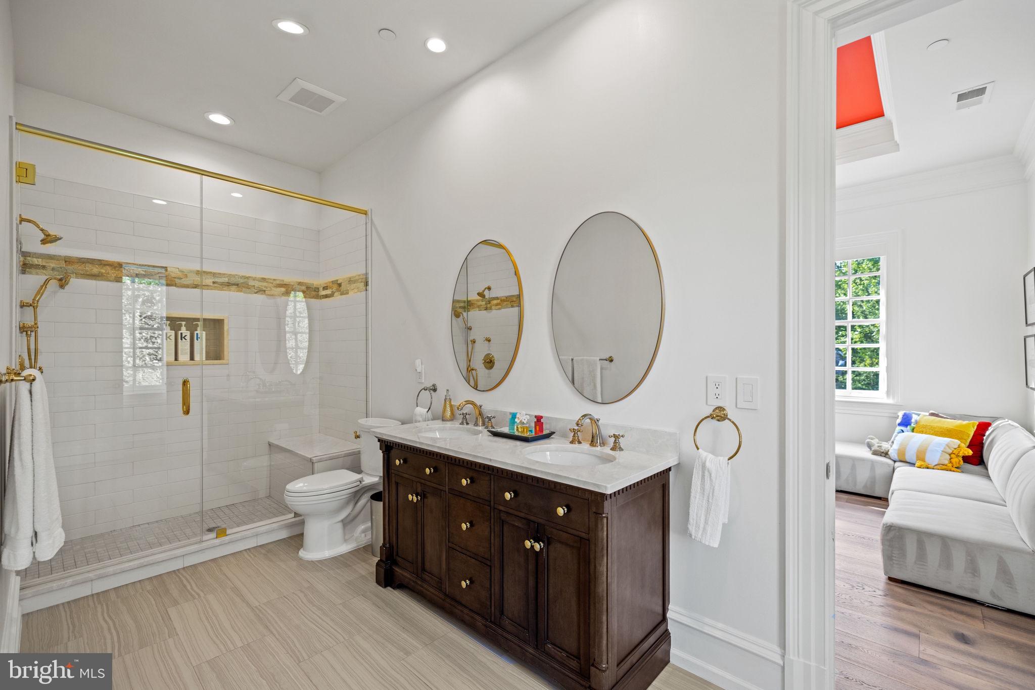 POTOMAC VILLAGE - Residential