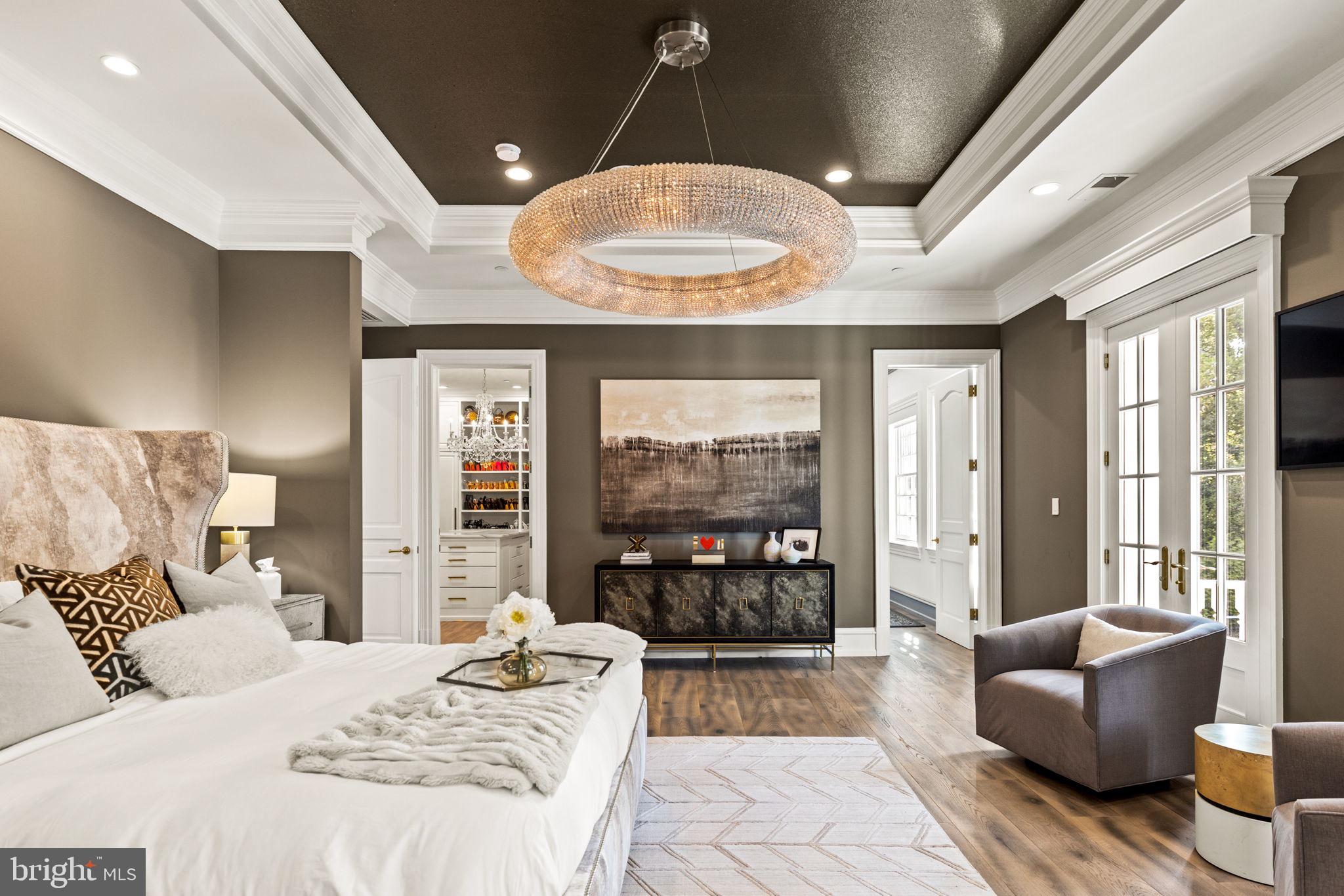 POTOMAC VILLAGE - Residential