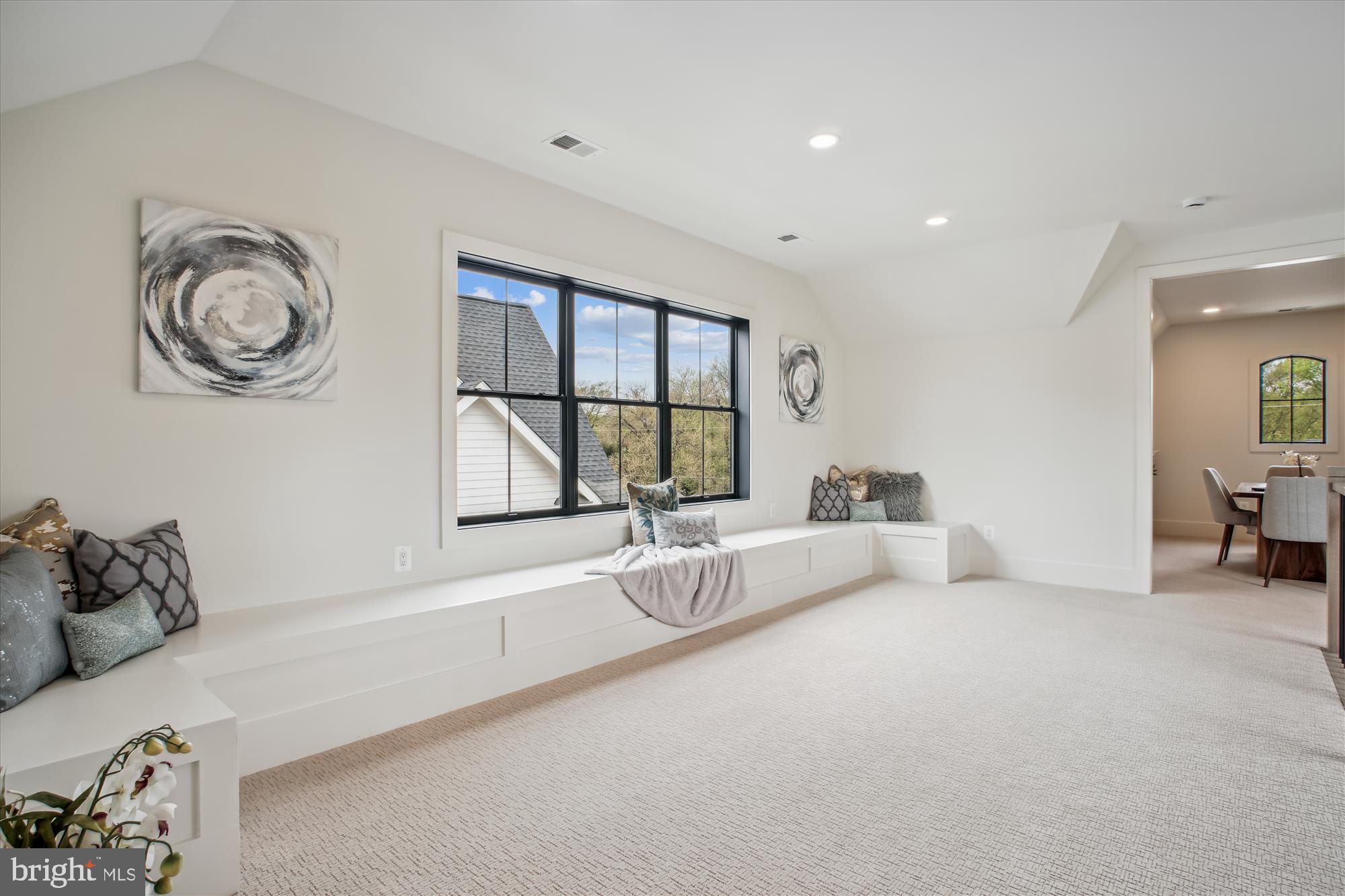 HALEMHURST - Residential